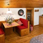 Affittacamere Gaestehaus Schoenfeld 4*