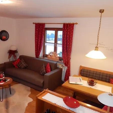 Guest house Gaestehaus Schoenfeld Reit im Winkl