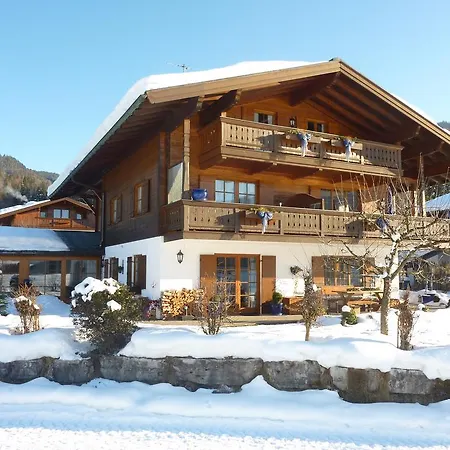 Gaestehaus Schoenfeld Guest house