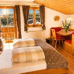 Penzion Gaestehaus Schoenfeld Reit im Winkl