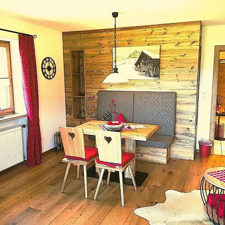 Gaestehaus Schoenfeld 4*