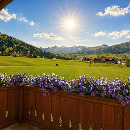 Pensjonat Gaestehaus Schoenfeld 4*