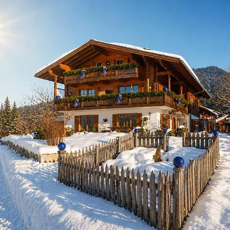 Pensjonat Gaestehaus Schoenfeld 4*