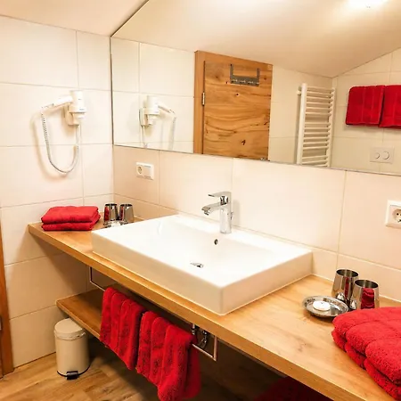 Gaestehaus Schoenfeld Pensjonat Reit im Winkl