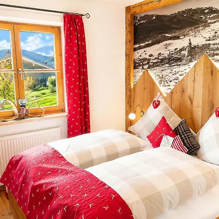 Gaestehaus Schoenfeld Penzion 4*