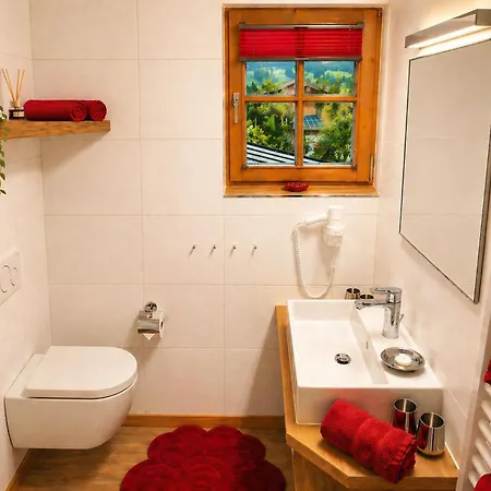Gaestehaus Schoenfeld 4*