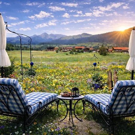 Gaestehaus Schoenfeld 4*